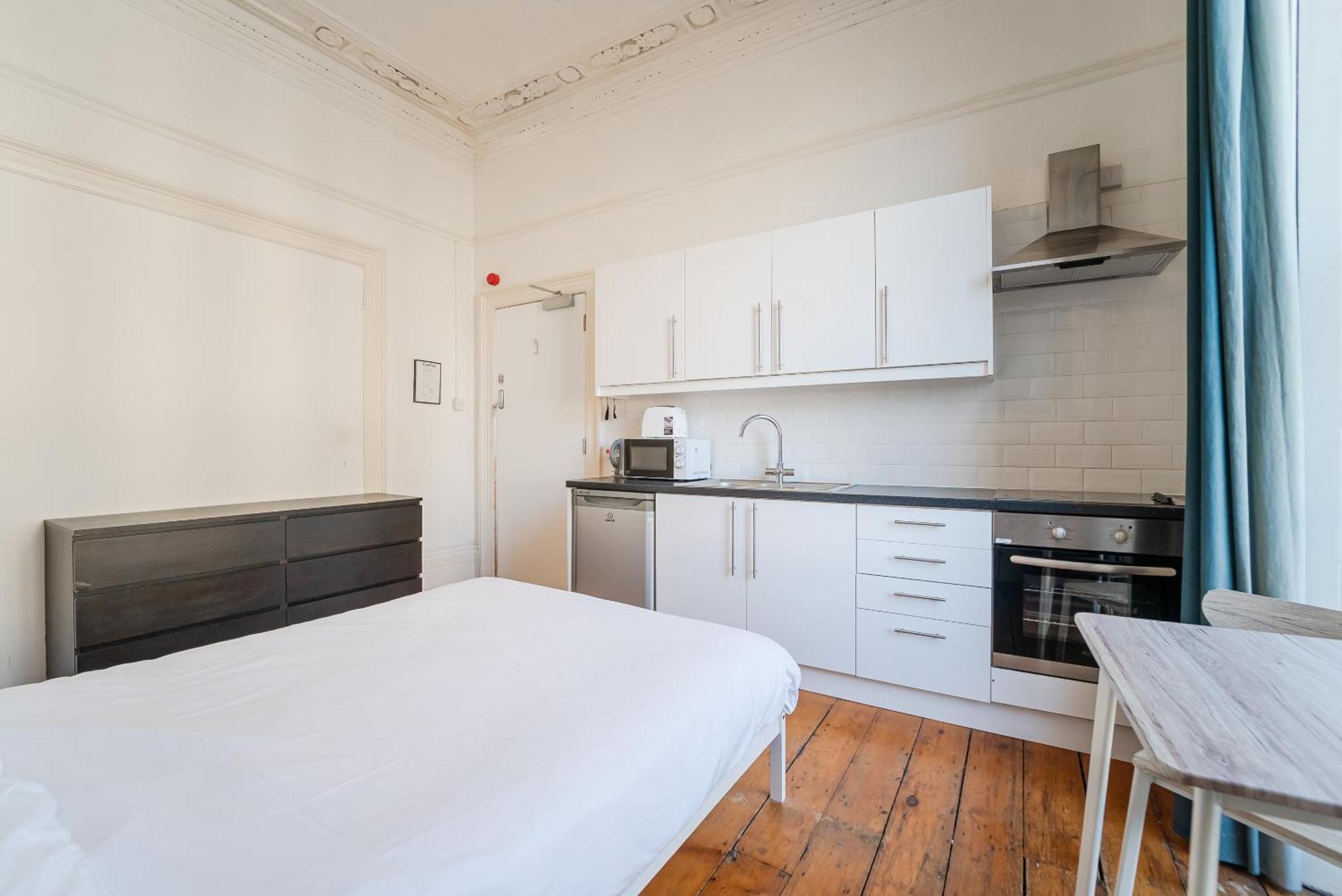 Westbourne Place Rooms - By Clifton Short Lets Bristol Chambre photo